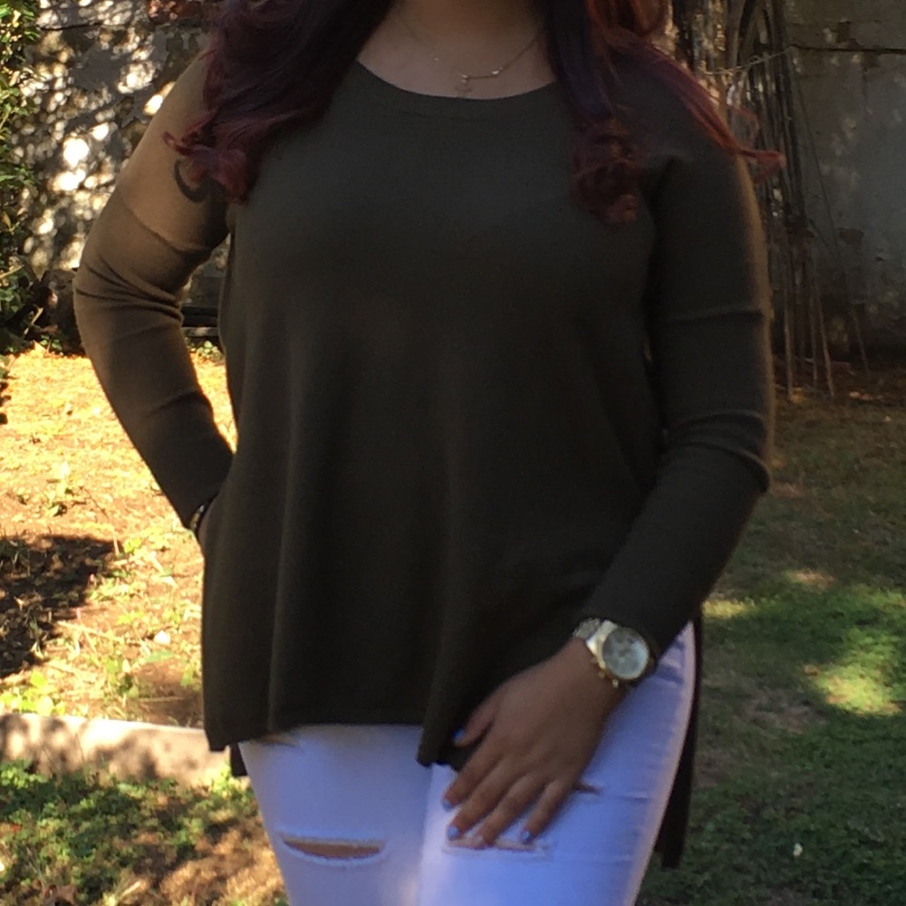 Long Sleeve Soft Sweater - Picture 6 of 7